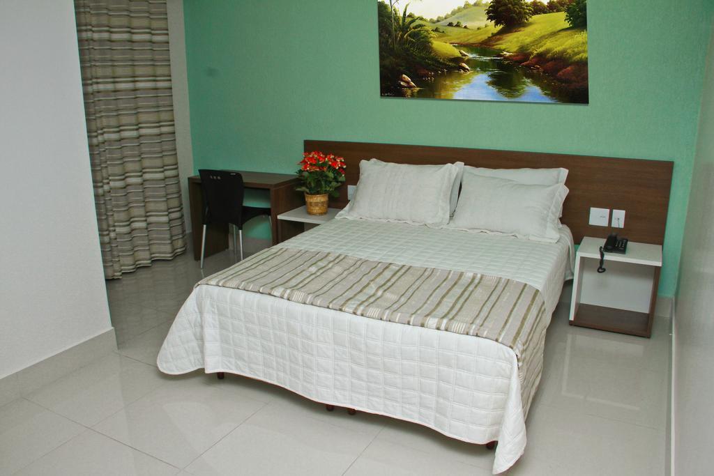 Hotel Saron Luziania Exterior photo